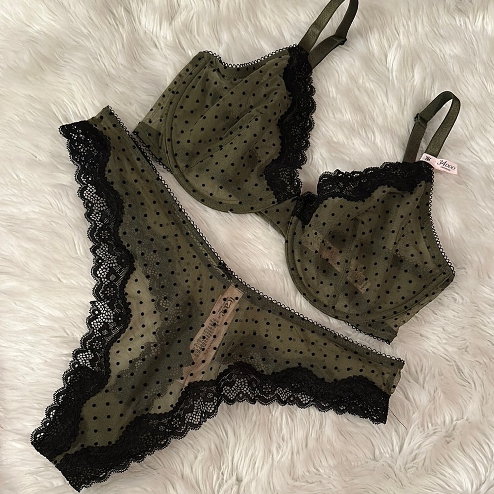 Victoria’s Secret Green and Black Lace Bralette and Bikini Set